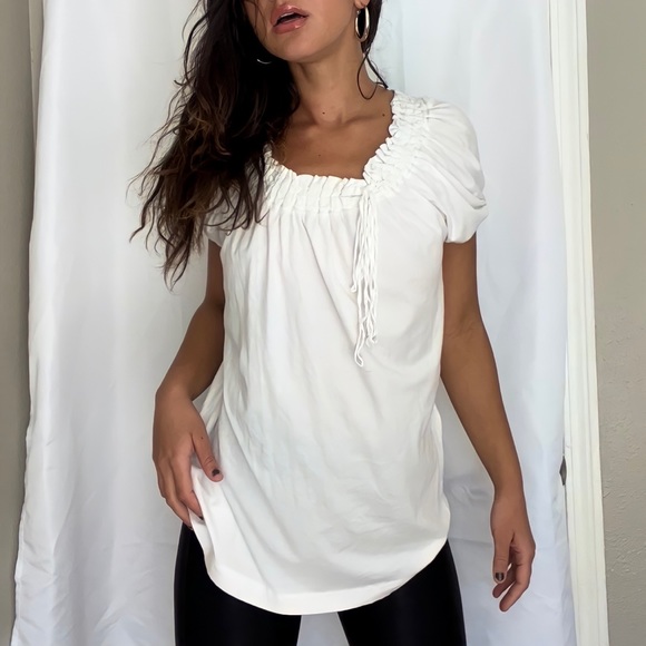 BCBGMaxAzria Tasseled Tied Scoop Neck Cotton Short Sleeve Tunic Top - Picture 3 of 5